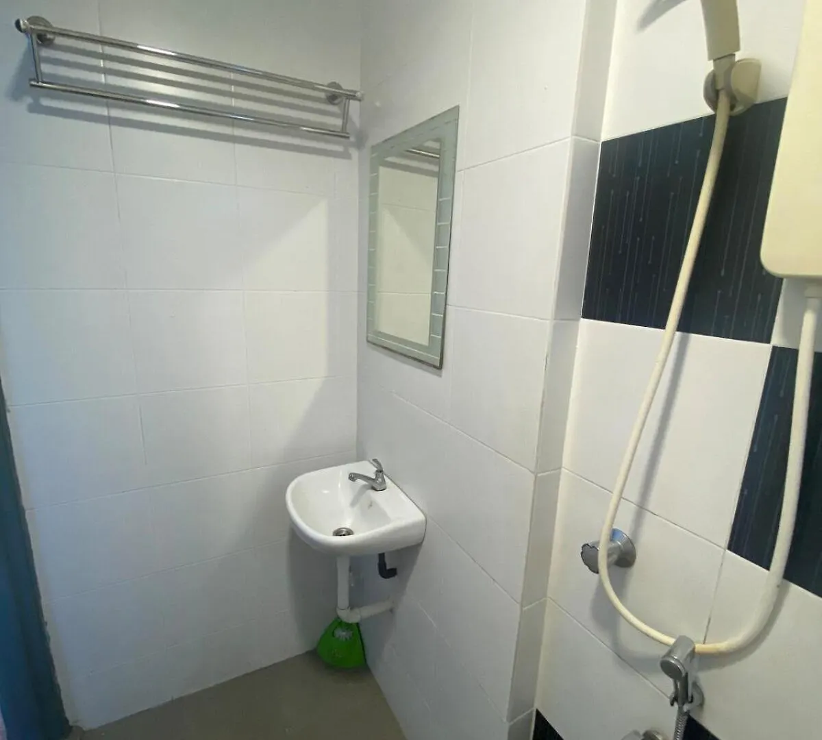 Bright Apartment In Klebang Ipoh